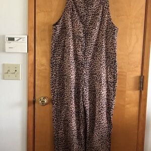 Leopard Print Sleeveless Jumpsuit